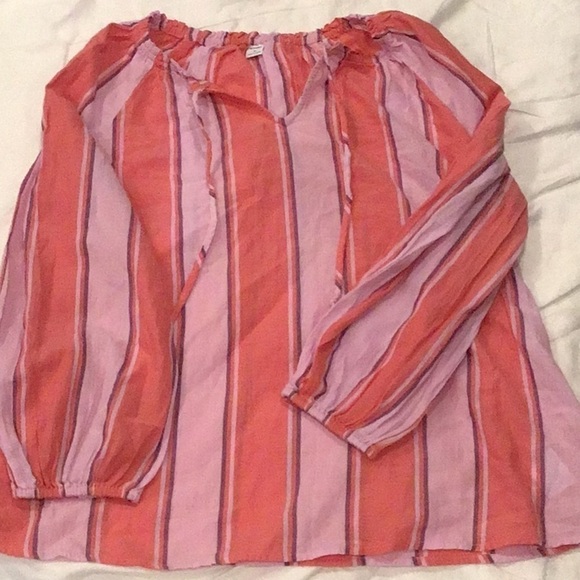 NWT Old Navy Striped Spring Shirt Blouse Size Medium - Picture 1 of 3